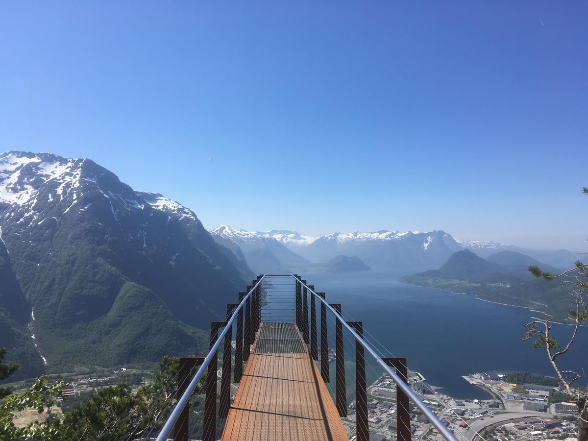 Heinali Hytta Villa Isfjorden Luaran gambar