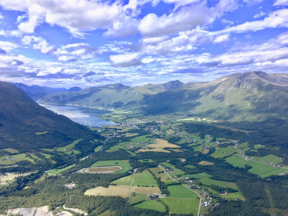 Heinali Hytta Villa Isfjorden Luaran gambar